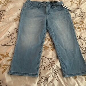 Capri Jeans